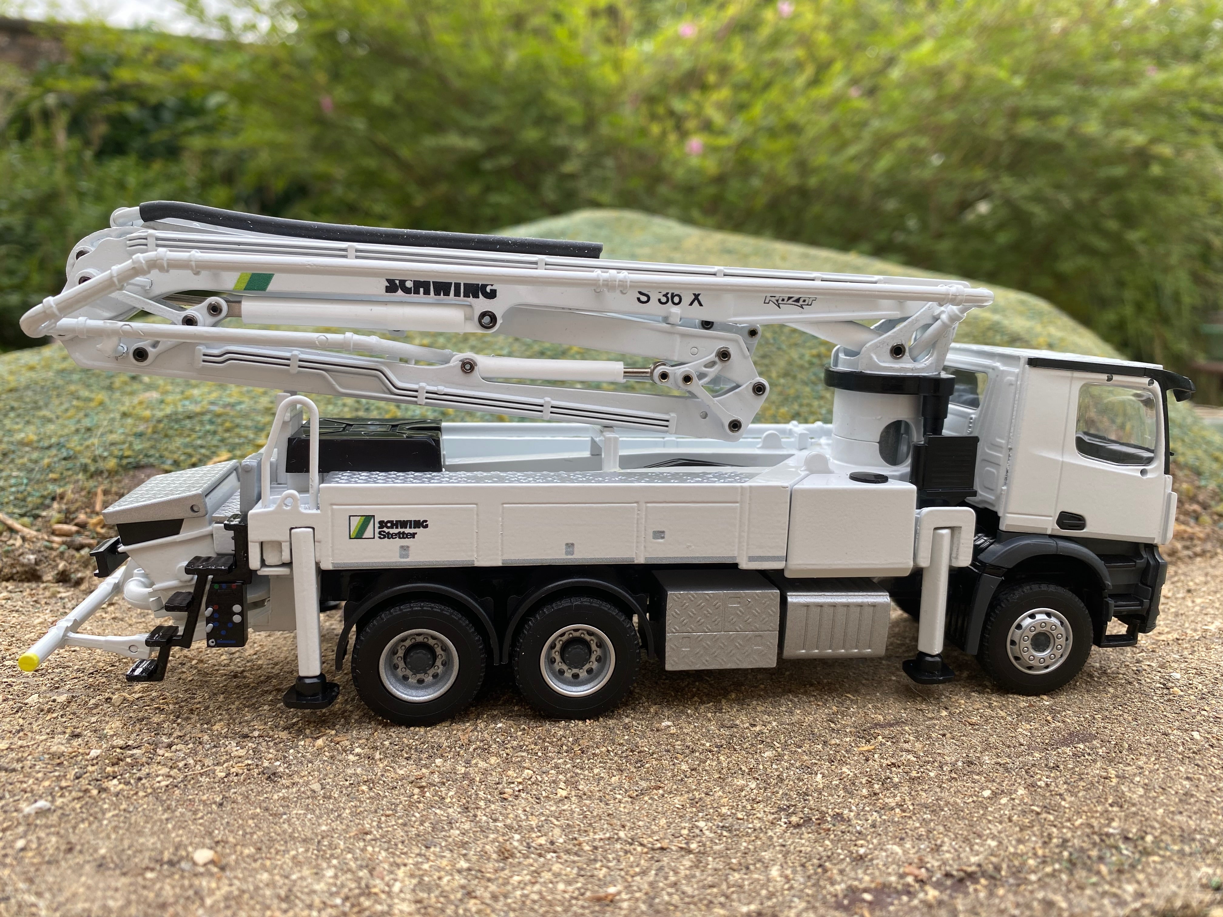 Mercedes-Benz Arocs Compact space 3 axle with Schwing S 36 X RaZor concrete pump. 1:50 scale
