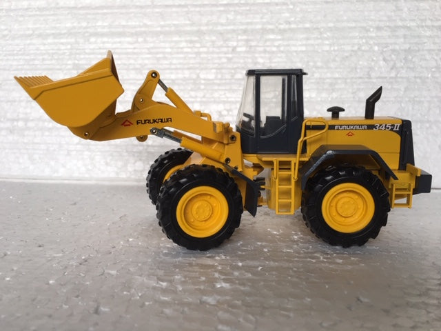 FURUKAWA 345 MK II Wheeled Loader. Scale 1:50