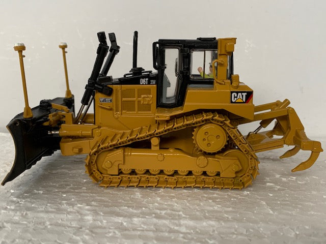 CAT D6T XW VPAT Dozer. Scale 1:50