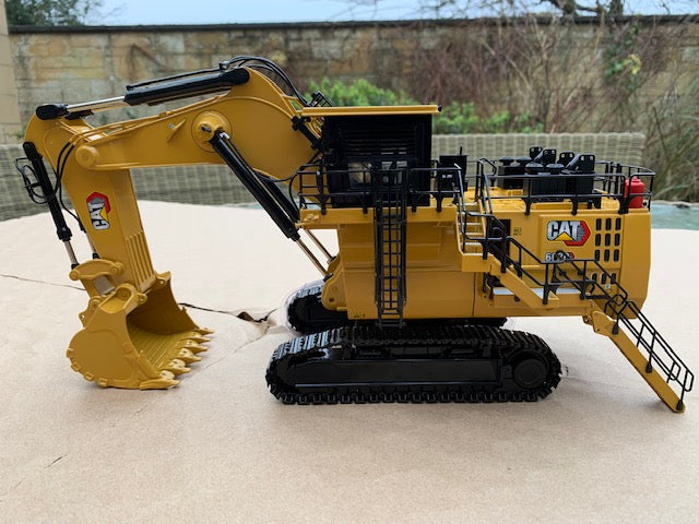 CAT 6030 HYDRAULIC SHOVEL. Scale 1:48