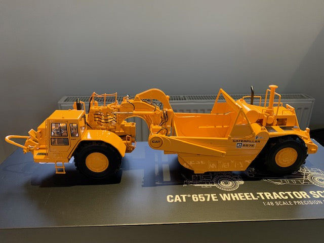 CAT 657E WHEEL TRACTOR SCRAPER. Scale 1:48