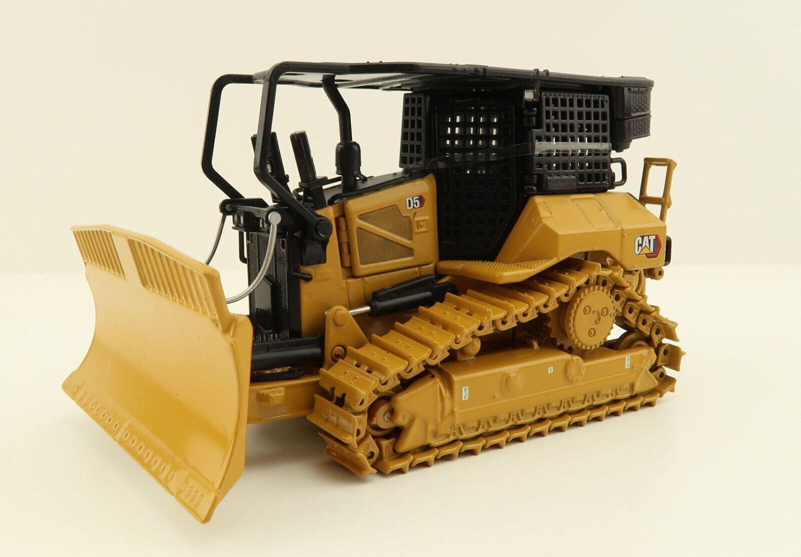 CAT D5 XR Fire Suppression Dozer. Scale 1:50