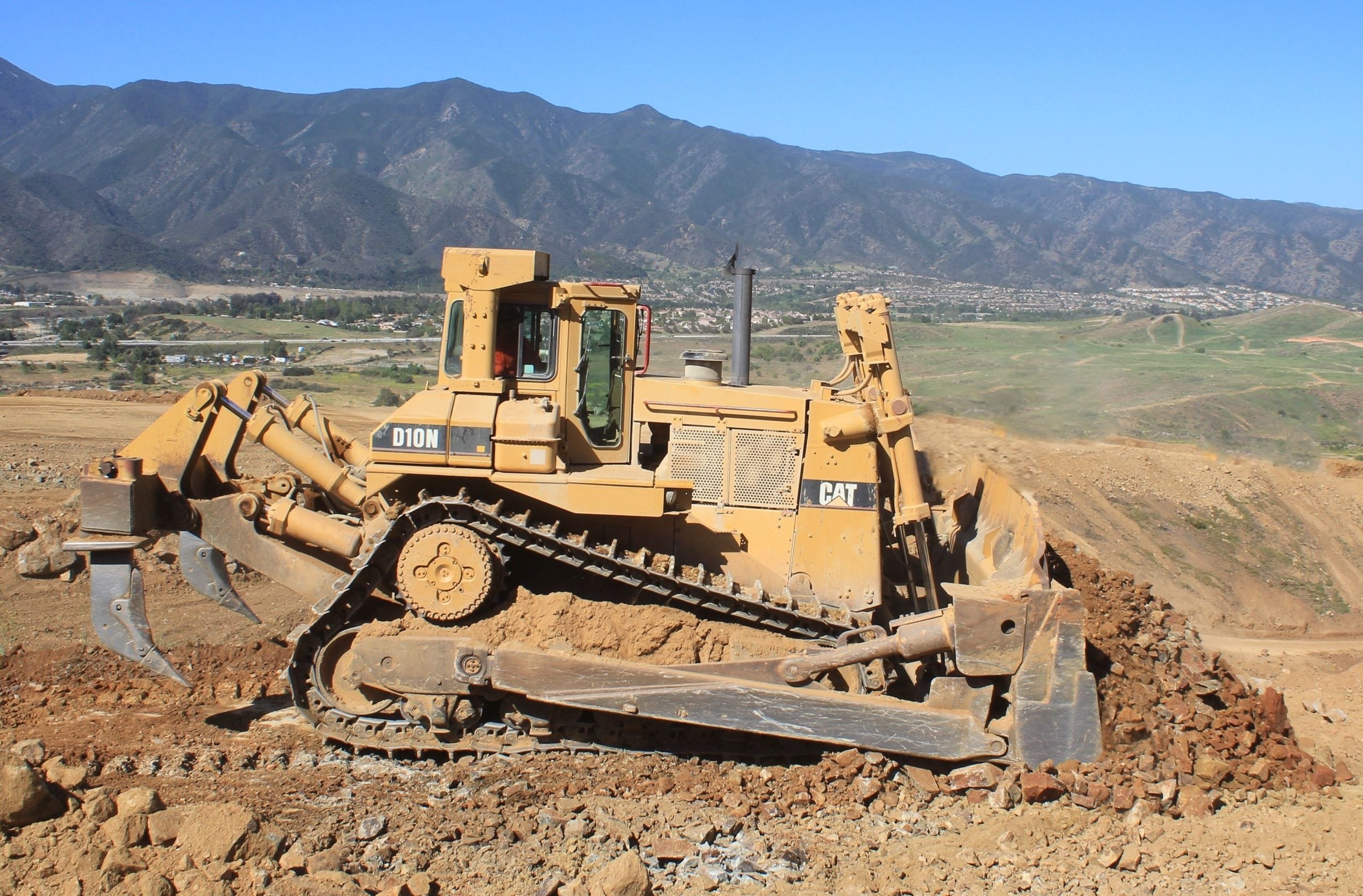 CAT D10N Dozer with U Blade and multi shank ripper. 1:48 scale. SAMPLE MODEL ONLY.