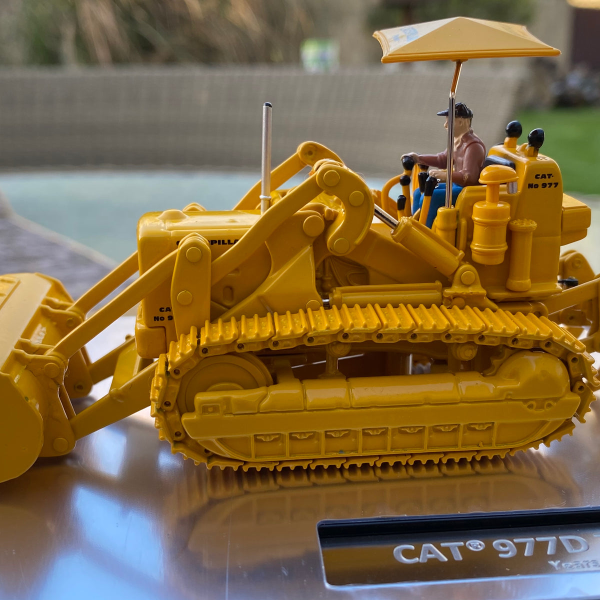 CAT 977D Traxcavator. 1:50 scale.