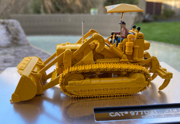 CAT 977D Traxcavator. 1:50 scale.
