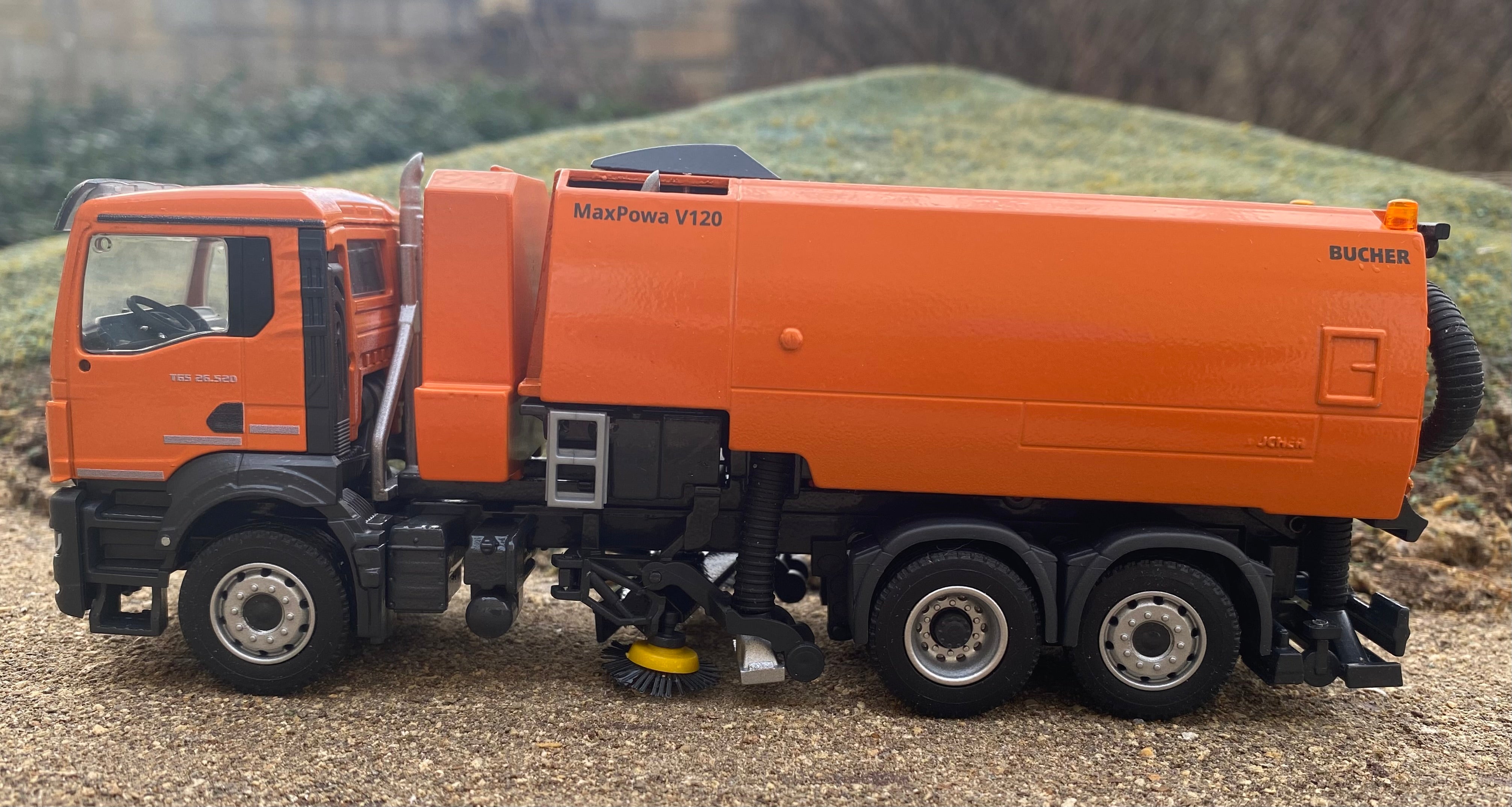 Bucher Maxpowa V 120 truck mounted sweeper in Kommunal livery on a Man TGS NN. 1:50 scale.