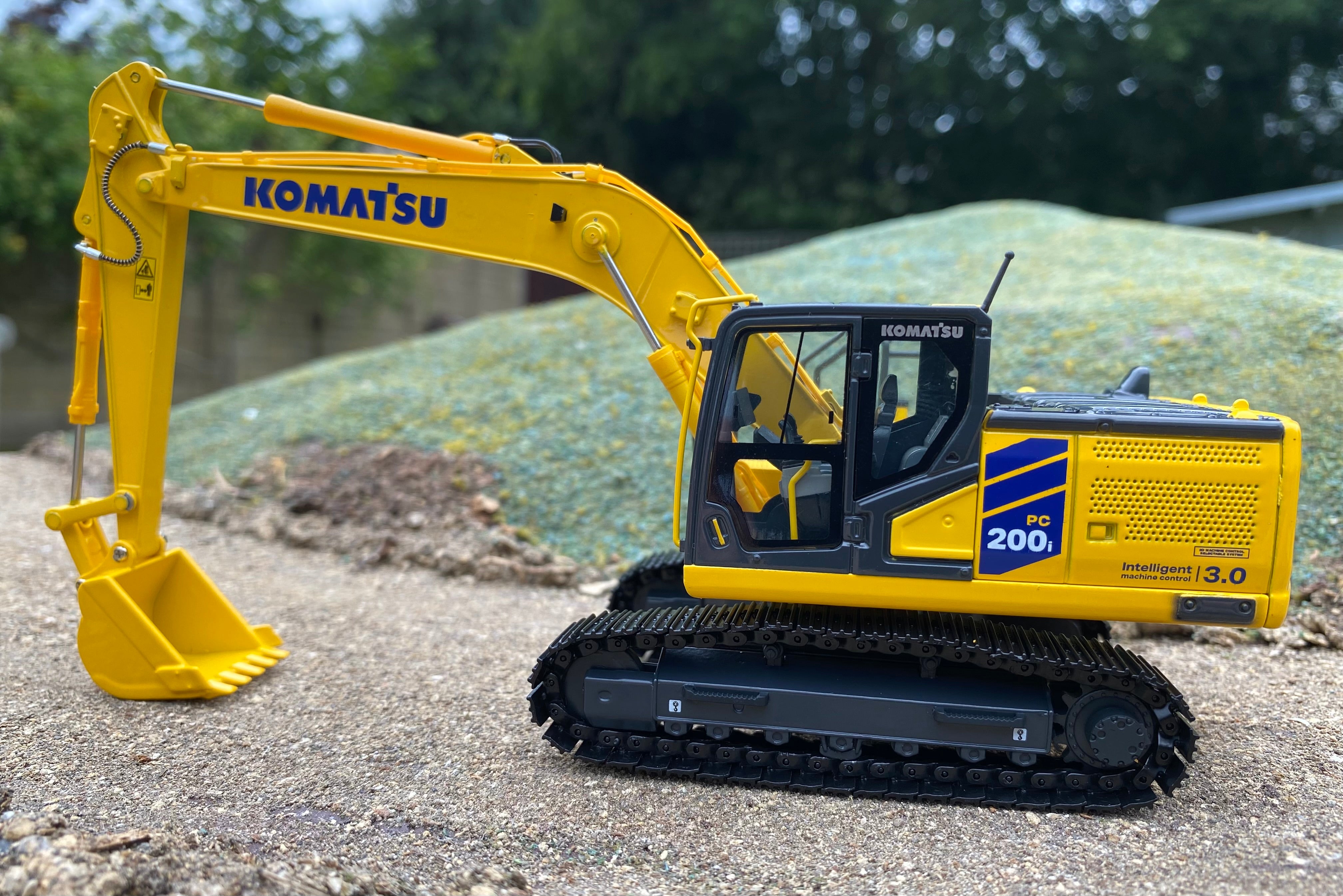 KOMATSU PC200i-12 Excavator. 1:50 scale