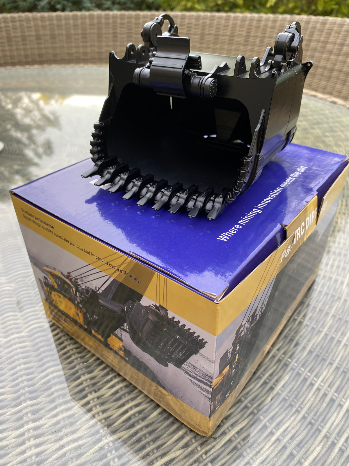TRC 92 yard dipper for the Komatsu P&H 4800 XPC. 1:50 scale.