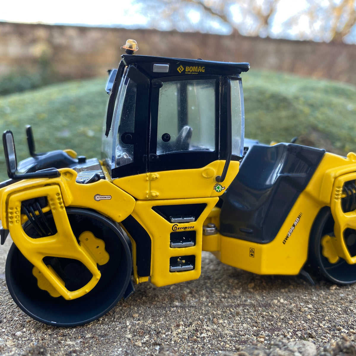 BOMAG BW206 ADミニカー　1/50スケール【新品未使用】 BOMAG BW 206 AD-5 Roller. 1:50 Scale