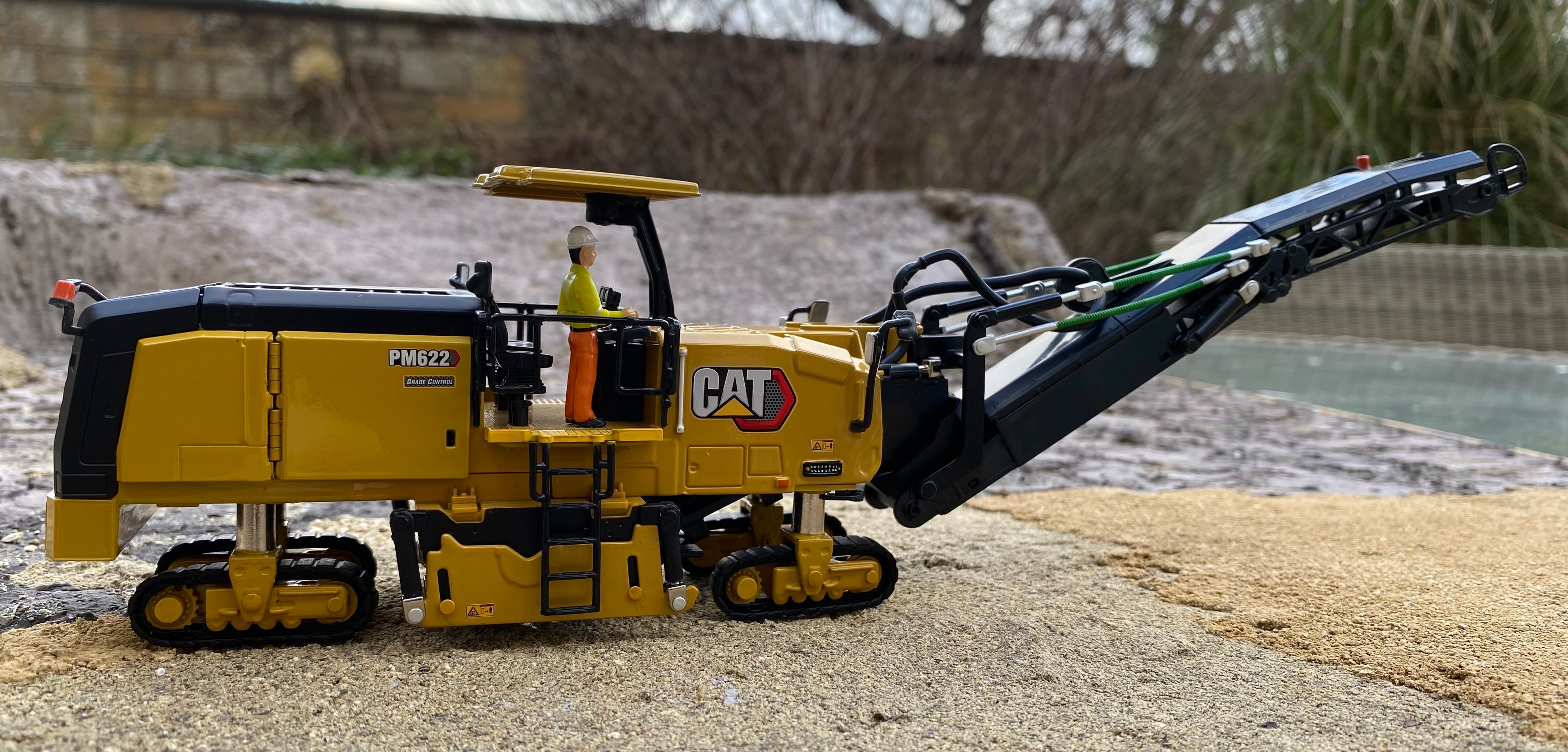 CAT PM622 Cold Planer. 1:50 scale.
