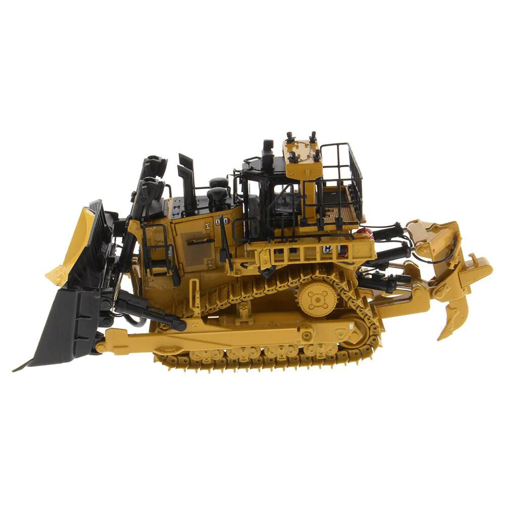 CAT D10 DOZER. 1:50 Scale