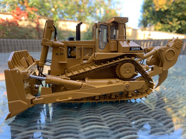 CAT D11N Dozer with Impact Ripper. Scale 1:48