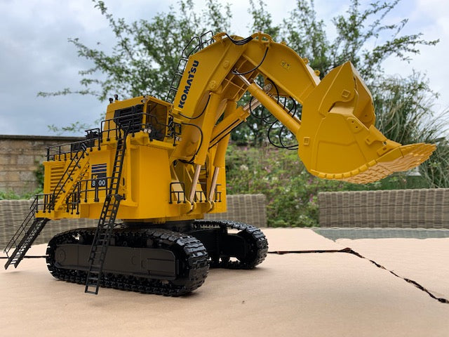 KOMATSU PC 8000-11 Diesel Shovel in Yellow. Scale 1:50