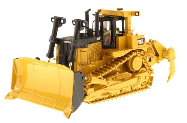 CAT D10T Dozer. Scale 1:50